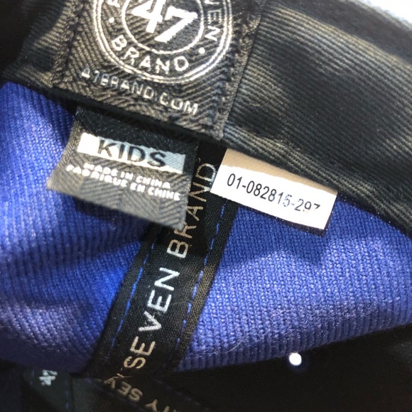 Toronto Blue Jays Kids Snap back baseball hat (47 brand) and Blue Jays Lanyard - Picture 14 of 14